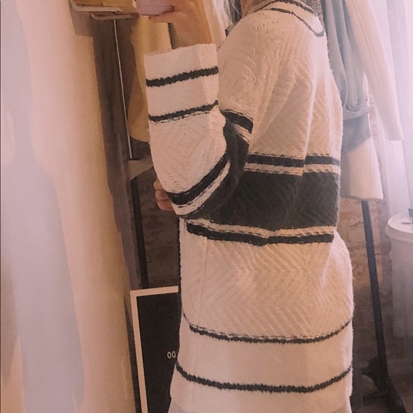 Forever 21 cardigan - Picture 2 of 2